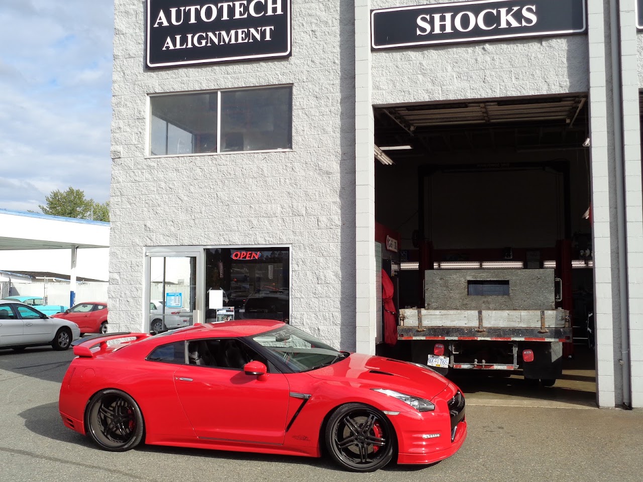 Workshop at Autotech Alignment Inc.
